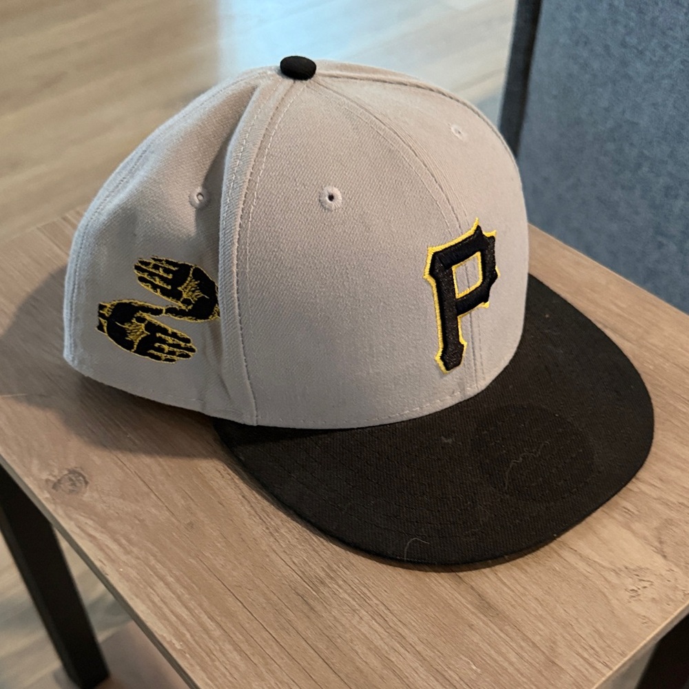 Pittsburgh Pirates New Era Gray and Black Hat with Yellow Logo